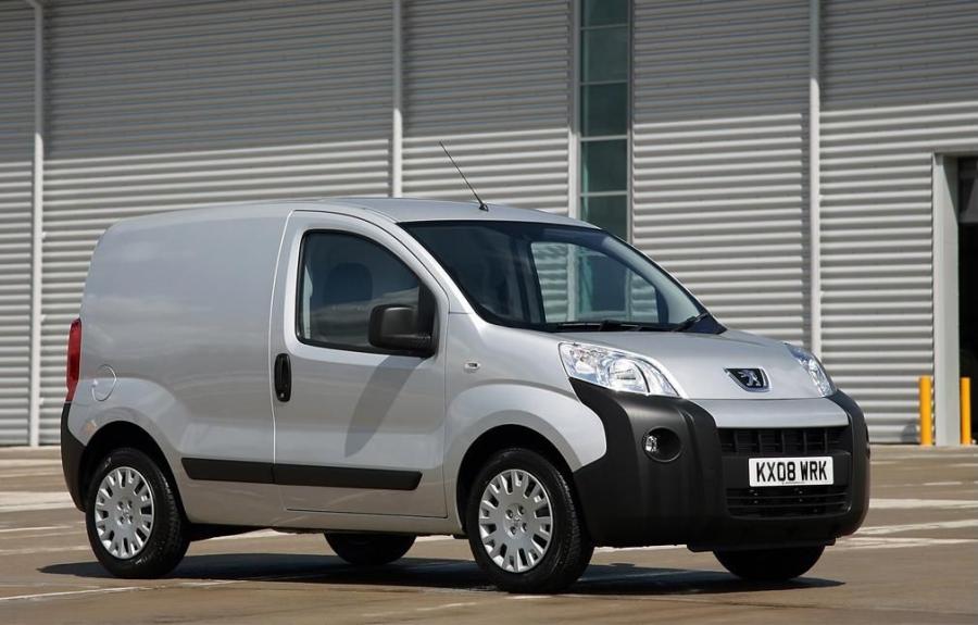  Peugeot Bipper 2008 года  (фото 1 из 93)